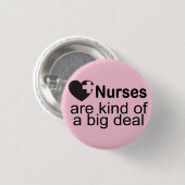 ナースはちょっと大事のピンクのPinbackボタンです 缶バッジ (正面&裏面)