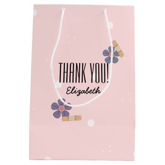 ナースはエンジェル実在ズ可愛いテディベア名前をカスタムする ミディアムペーパーバッグ (裏面)