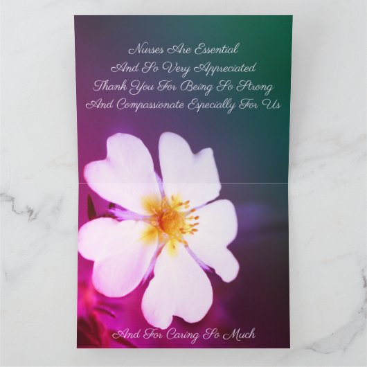 ナースは必須 カード (内部)