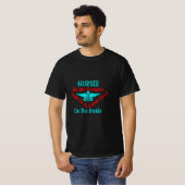 ナースギフトナースはパイナップルのようなものだ Tシャツ (正面フル)