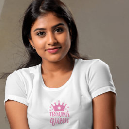 ナースギフトピンクのミニマリストの女王 Tシャツ