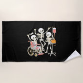 ナーススケルトン面白いハロウィンヘルスケアエッセンシア ビーチタオル (正面)