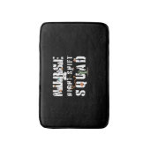 ナースナイトシフトハロウィンクラシックスクワッドTシャツ バスマット (正面縦)