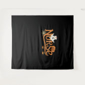 ナースハロウィーンかわいい幽霊とパンプキンエッセンシャルT タペストリー (正面(横))