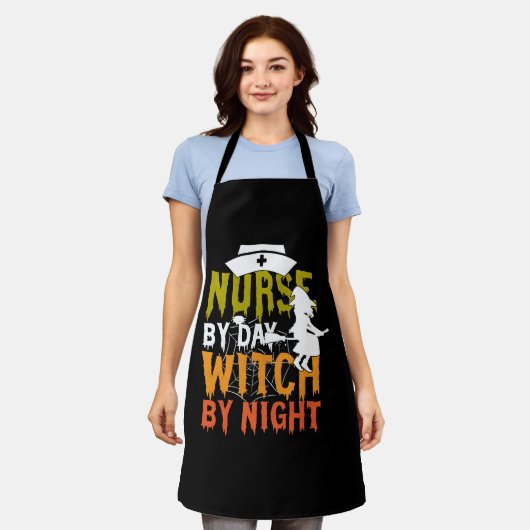 ナースハロウィーンコスチュームのための女性ハロウィーン エプロン (着用した状態)