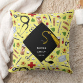 ナースパーソナライズされた卒業祝い クッション (ブランケット)