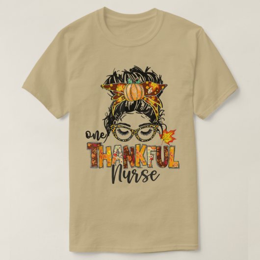 ナースメッシーバンヘアワンサンクフルナース感謝祭 Tシャツ (デザイン正面)