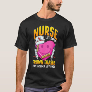 ナースライフセーバー眉をひそめた消しゴム看護学校ER Nu Tシャツ