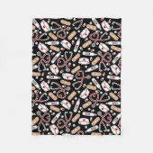 ナースラブプリントブラック背景 フリースブランケット (正面)