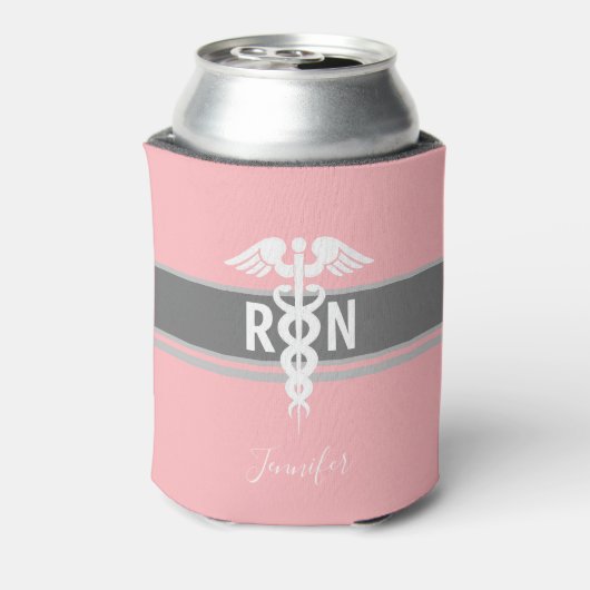 ナース医用カドゥセウスパーソナライズされたピンク 缶クーラー (缶裏面)