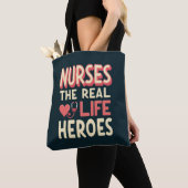 ナース実在ズ・ザ・ライフ・ヒーロー – レトロ70のスタイル トートバッグ (クローズアップ)