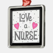 ナース手文字の単語が大好き メタルオーナメント (左)