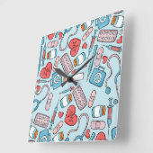 ナース漫画グラフィック繰り返しパターンの背景 スクエア壁時計 (傾斜)