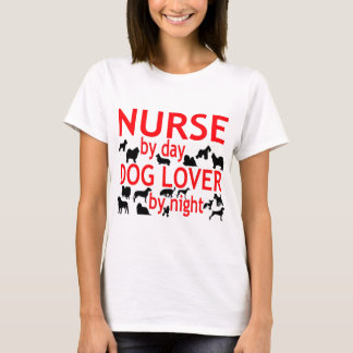 ナース犬の恋人 Tシャツ