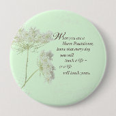 ナース開業医Touchライフワイルドフラワー 缶バッジ (正面)