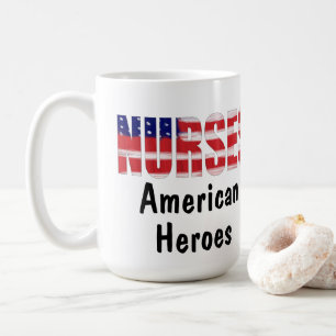ナース、アメリカのヒーロー コーヒーマグカップ