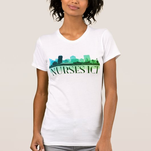 ナースICTのスカイライン(数々の緑) Tシャツ (正面)