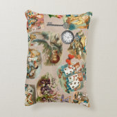 ナーセリー・アリスのカラフルな1800年代のクラシック・ワンダーランド アクセントクッション (裏面(縦))