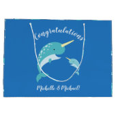 ナール赤ちゃんシャワーブルーボーイクジラ ラージペーパーバッグ (裏面)