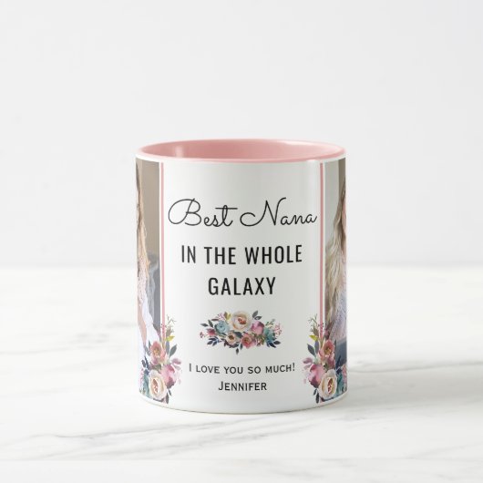 ナ最高のナが銀河系のおばあちゃんに写真を贈る マグカップ (中央)