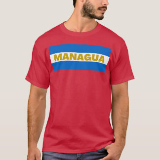 ニカラグアの国旗カラーのマナグアの街の少年 Tシャツ
