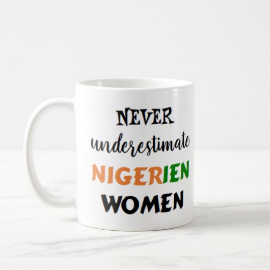 ニゲリエン女性 コーヒーマグカップ (左)