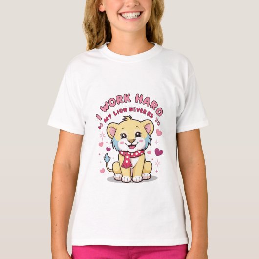 ニコニコ獅子 – かわいい幸せベビー獅子Tシャツ Tシャツ (正面)