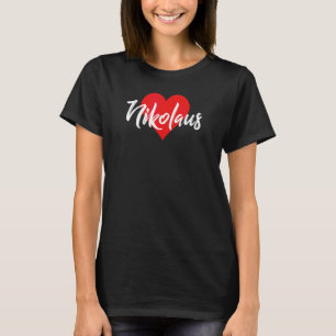 ニコラウスという名前に恋してます 愛のハート Tシャツ