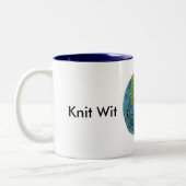 ニットのウィットのコーヒー・マグ ツートーンマグカップ (左)