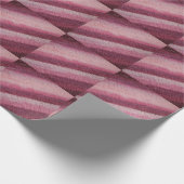 ニット生地のテクスチャ、紫 – ピンクの抽象芸術。 ラッピングペーパー (角)