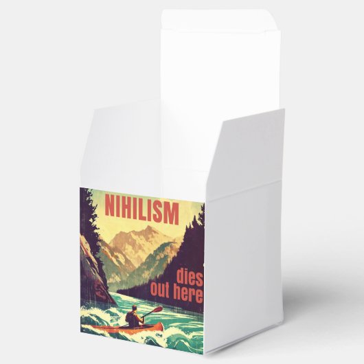 ニヒリズムはここでカヤック死ぬ フェイバーボックス (オープン)