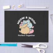 ニャーニャーと鳴き合う絶品 – かわいい猫と犬 薄葉紙 (クラフト)