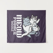 ニャーニャーニャー鳴き声 – かわいい寝猫 タペストリー (正面(横))