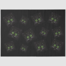 ニヤニヤする緑の目の猫