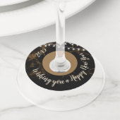 ニューイヤーイブパーティーブラック金ゴールド大理石ライト ワイングラスタグ (クローズアップ)