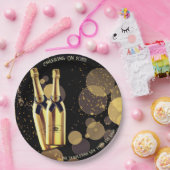 ニューイヤーズエブシャンパンブラック金ゴールド紙プレート ペーパープレート (パーティー)