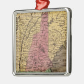 ニューイングランド4 メタルオーナメント (左)