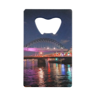 ニューカッスルの橋 クレジットカード栓抜き