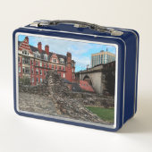 ニューキャッスル建物 メタルランチボックス (裏面)