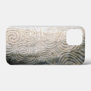 ニューグランジ・アイルランドの縁石に描かれたスパイラルアートシンボル iPhone 13 MINIケース