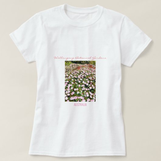 ニューサウスウェールズ州の植物園のピンクの花 Tシャツ (デザイン正面)