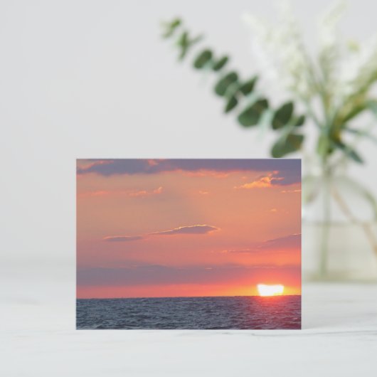 ニュージャージー州ケープメイの美しい夕焼けのビーチ ポストカード (スタンド正面)