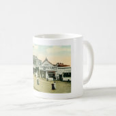 ニュージャージー州メイ岬ボードウォークヴィンテージ コーヒーマグカップ (正面右)