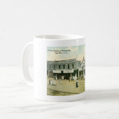 ニュージャージー州メイ岬ボードウォークヴィンテージ コーヒーマグカップ (正面左)