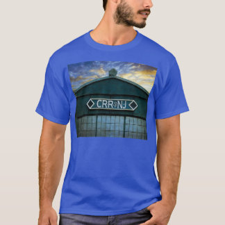 ニュージャージー鉄道ターミナルの中央鉄道小屋 Tシャツ