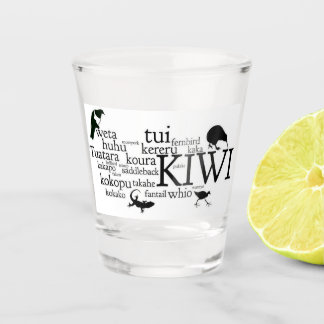 ニュージーランドのアイコニック動物がガラスを撃つ ショットグラス