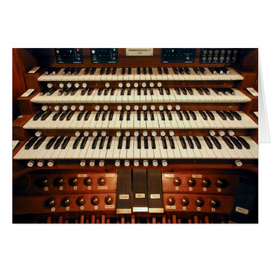 ニュージーランドのパイプオルガンコンソール (正面横)