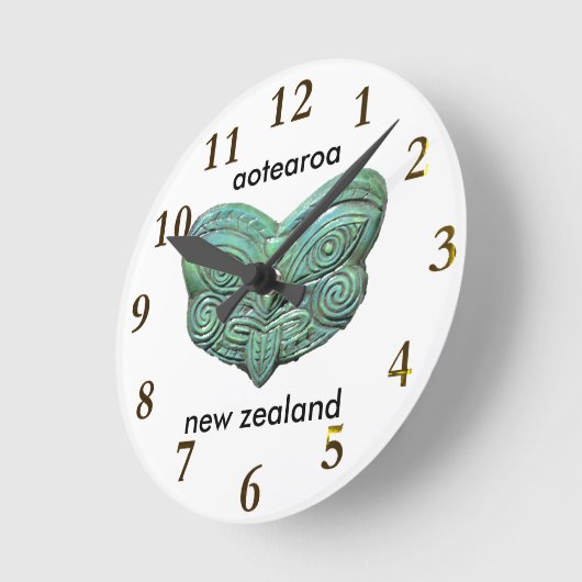 ニュージーランドの青テロア ラウンド壁時計 (傾斜)