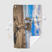 ニュージーランドのHokitikaビーチの流木アートワーク ゴルフタオル (インサイチュ)