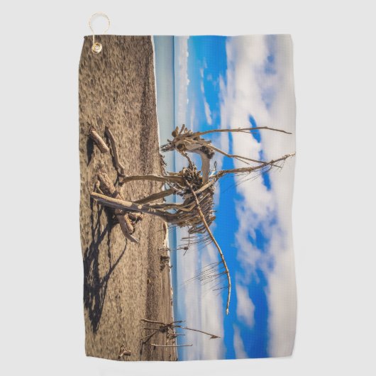 ニュージーランドのHokitikaビーチの流木アートワーク ゴルフタオル (正面)